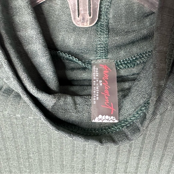 Free People Movement NWT Ribbed Turtleneck Crop Top Emerald Green Small - Picture 5 of 7